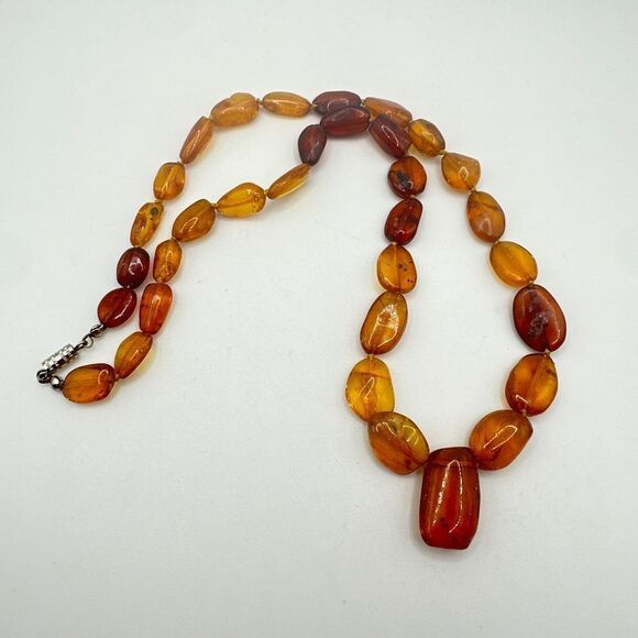 19" All genuine Amber beaded necklace with barrel clasp! - Picture 8 of 12